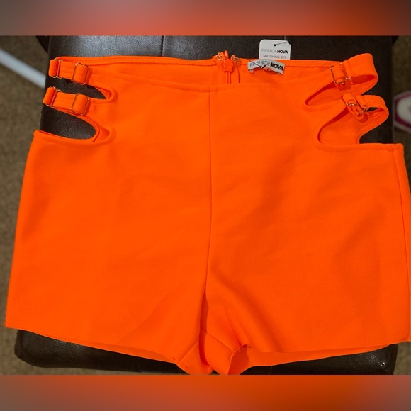 Fashion Nova "Good Time Bandage Short Set - Orange" - Picture 6 of 9